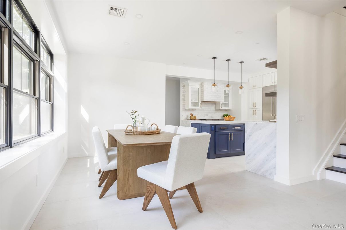 Dining room, Interior, Kitchen, Pendant Lights, Recessed Lighting