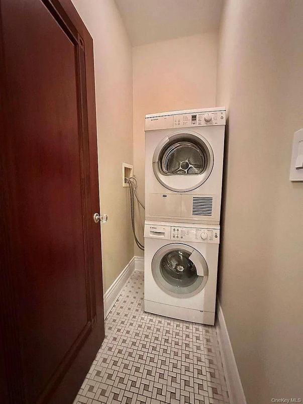 Interior, Utility Closets, Washer