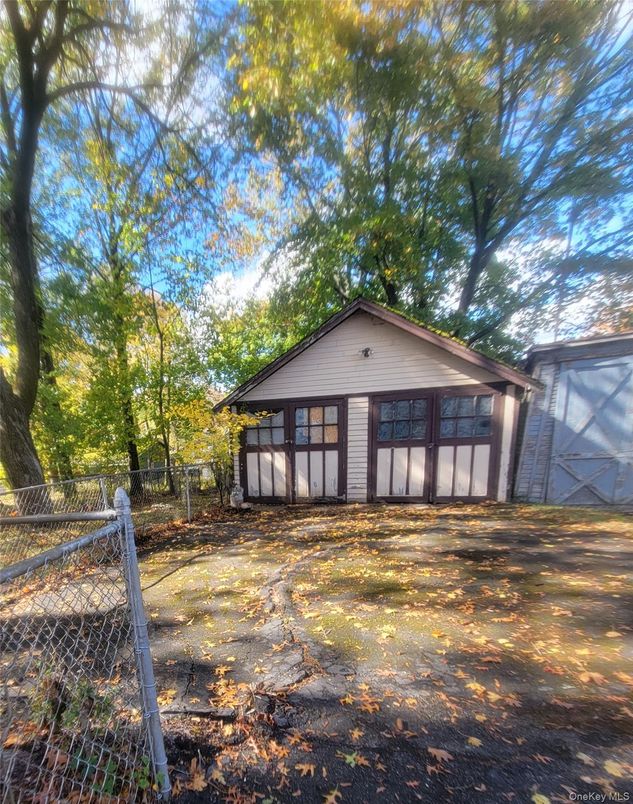 Backyard, Detached Garage, Exterior