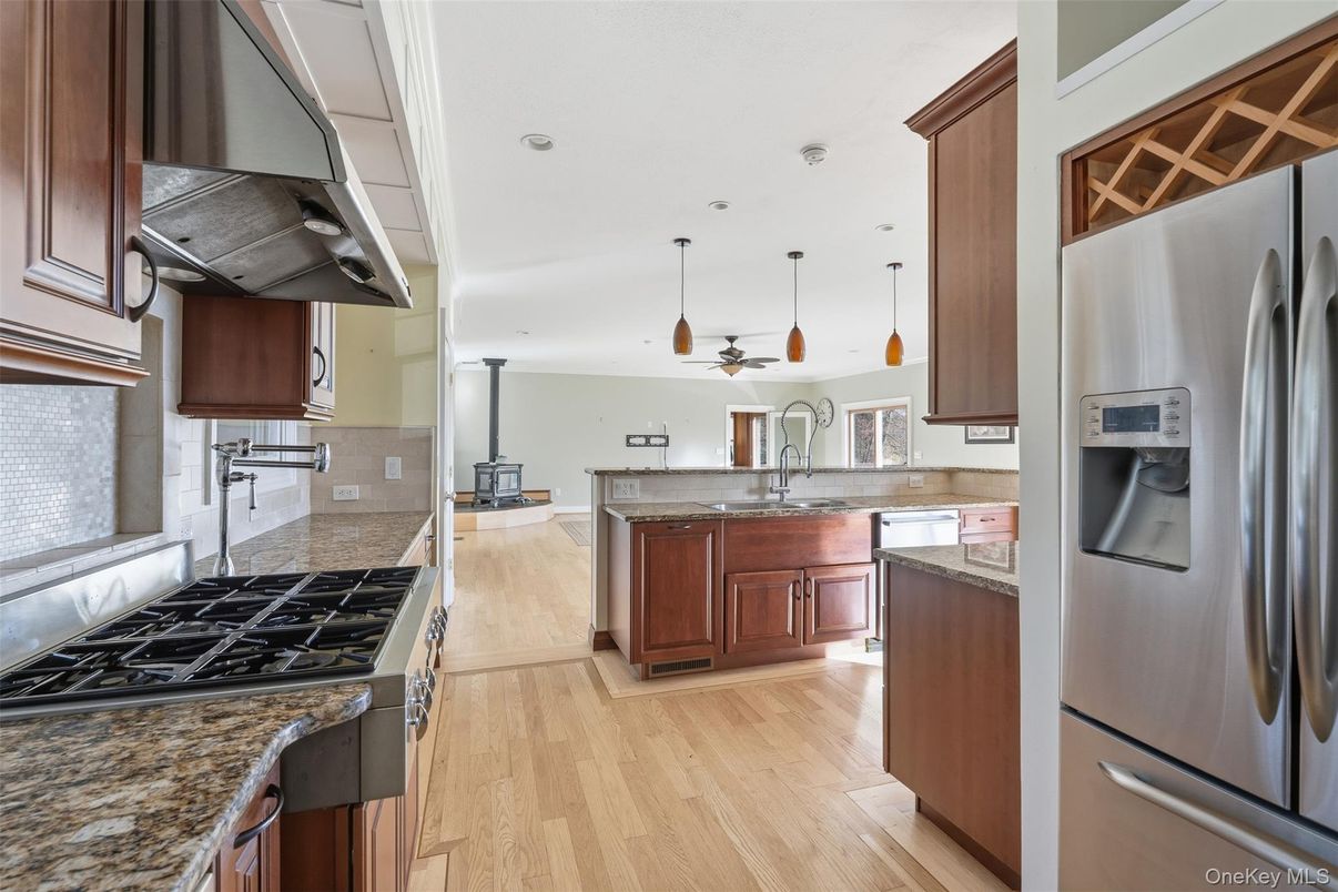 Interior, Kitchen, Pendant Lights, Recessed Lighting, Wood Texture Flooring