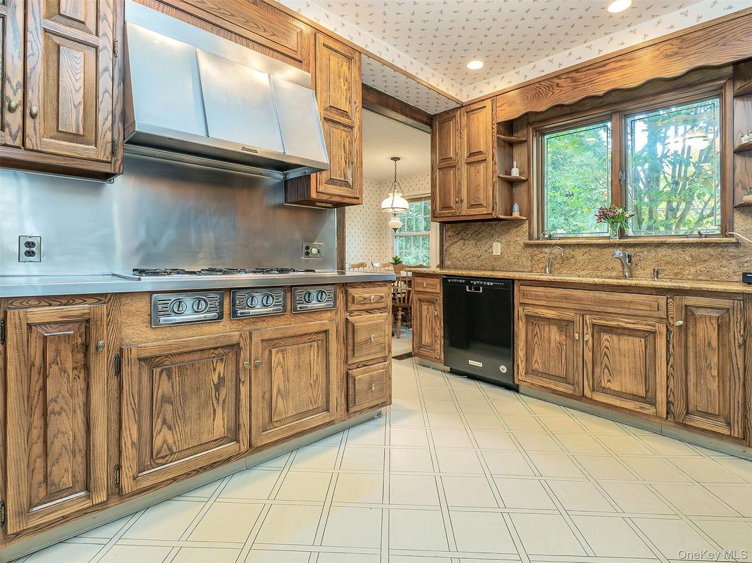 Interior, Kitchen, Pendant Lights, Recessed Lighting