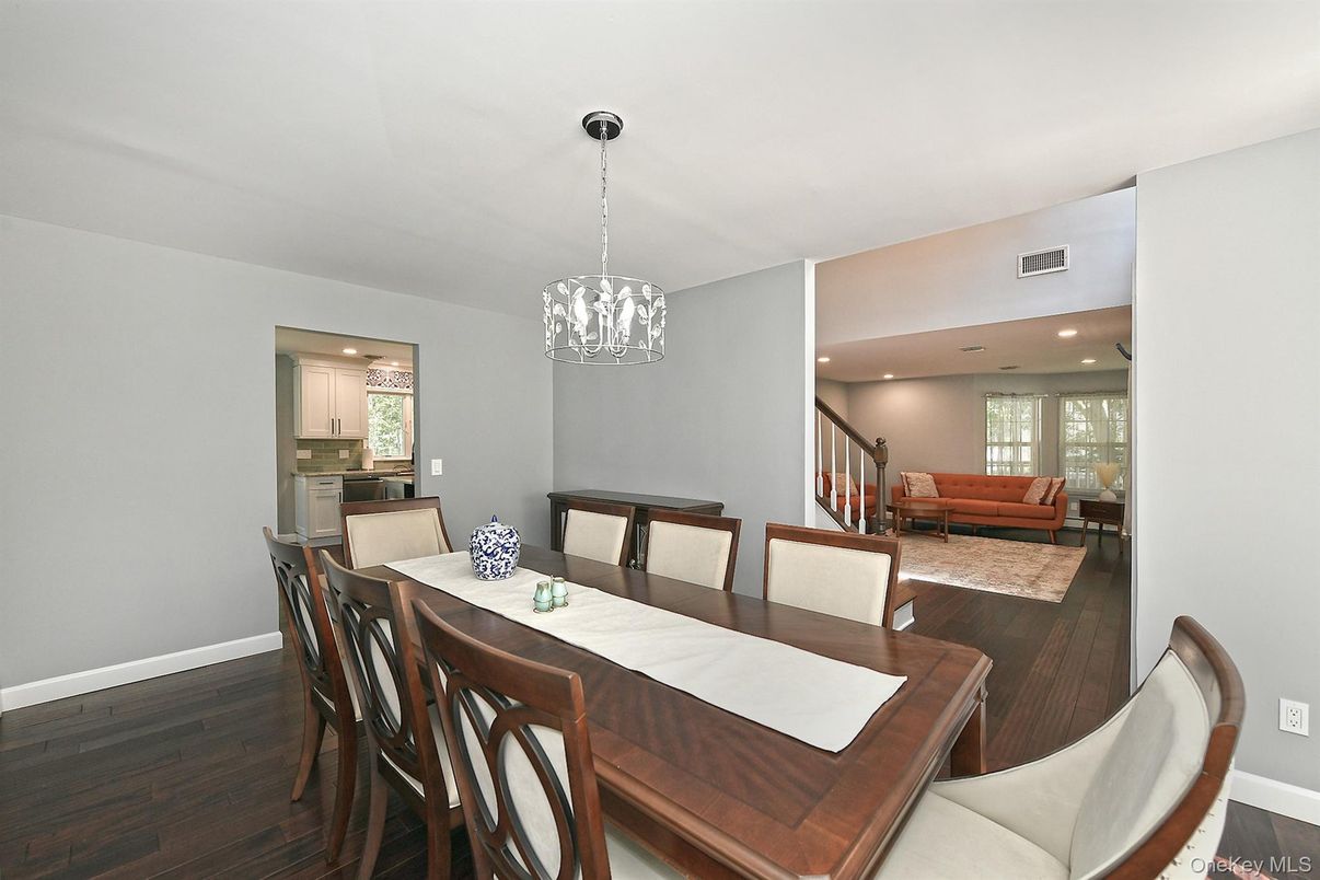 Dining room, Interior, Living room, Pendant Lights, Recessed Lighting, Wood Texture Flooring