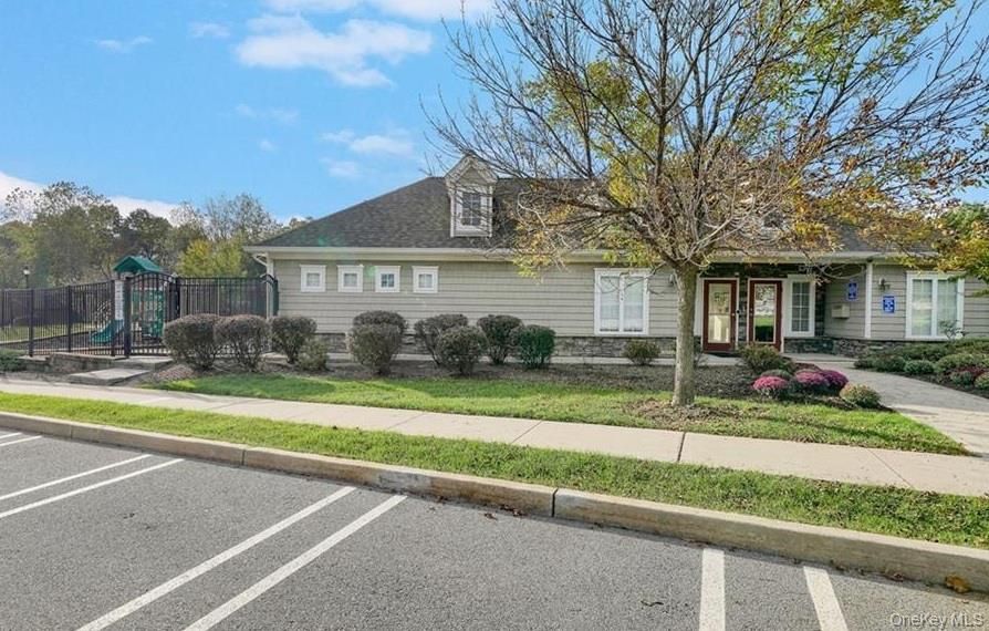 Exterior, Facade, Cape Cod