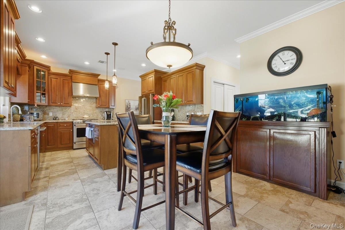 Interior, Kitchen, Pendant Lights, Recessed Lighting, Stainless Steel Appliances