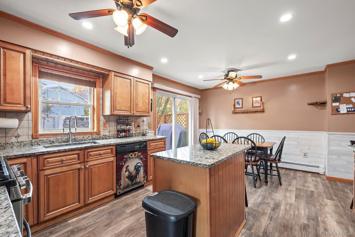 Dining room, Interior, Kitchen, Recessed Lighting, Wood Texture Flooring