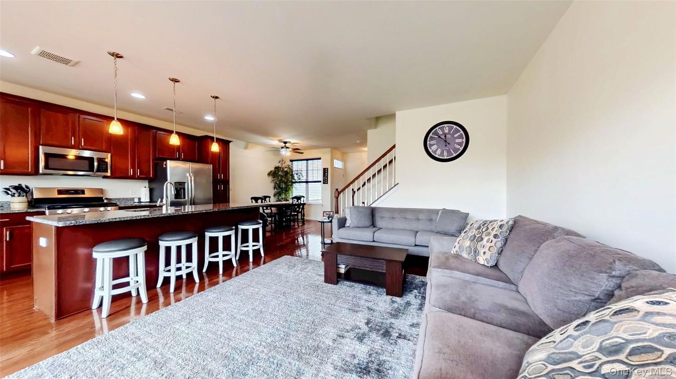 Interior, Kitchen, Living room, Pendant Lights, Recessed Lighting, Stainless Steel Appliances, Wood Texture Flooring