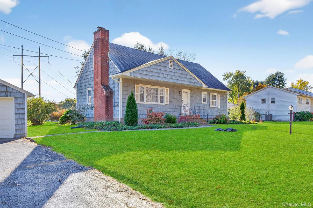 Backyard, Detached Garage, Exterior