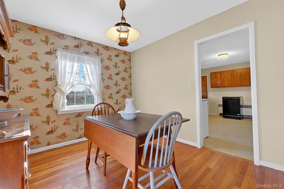 Dining room, Interior, Wood Texture Flooring