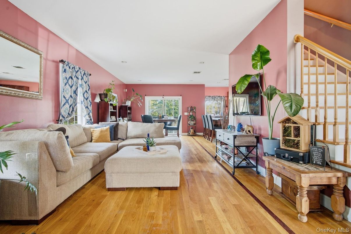 Dining room, Interior, Living room, Recessed Lighting, Wood Texture Flooring