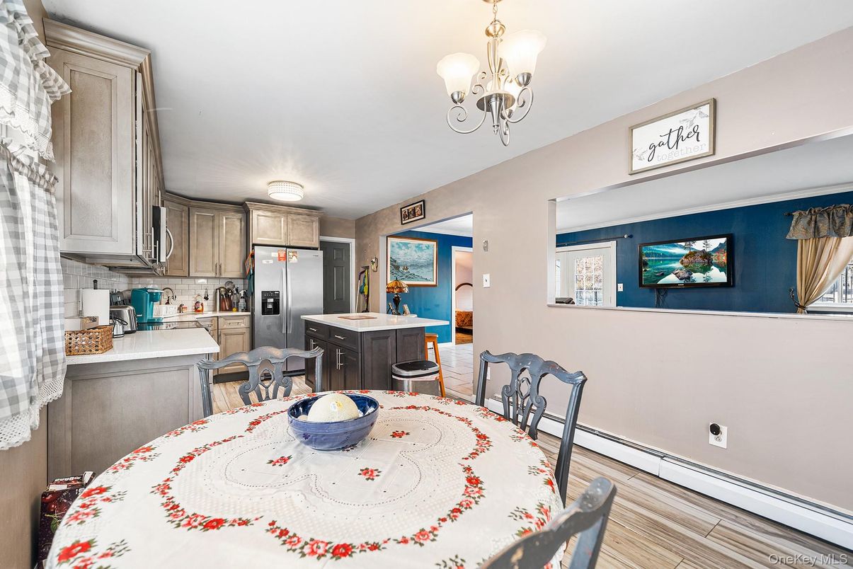 Chandelier, Dining room, Interior, Kitchen, Wood Texture Flooring