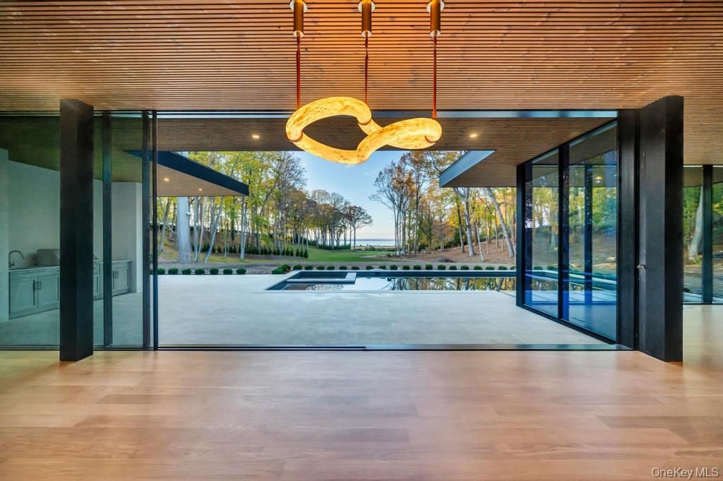 Exterior, Pendant Lights