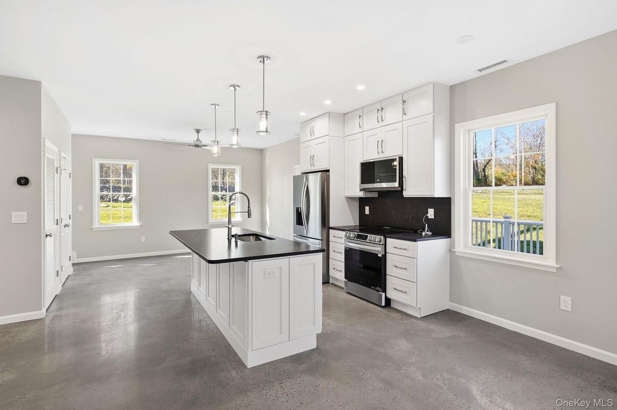 Interior, Kitchen, Pendant Lights, Recessed Lighting, Stainless Steel Appliances
