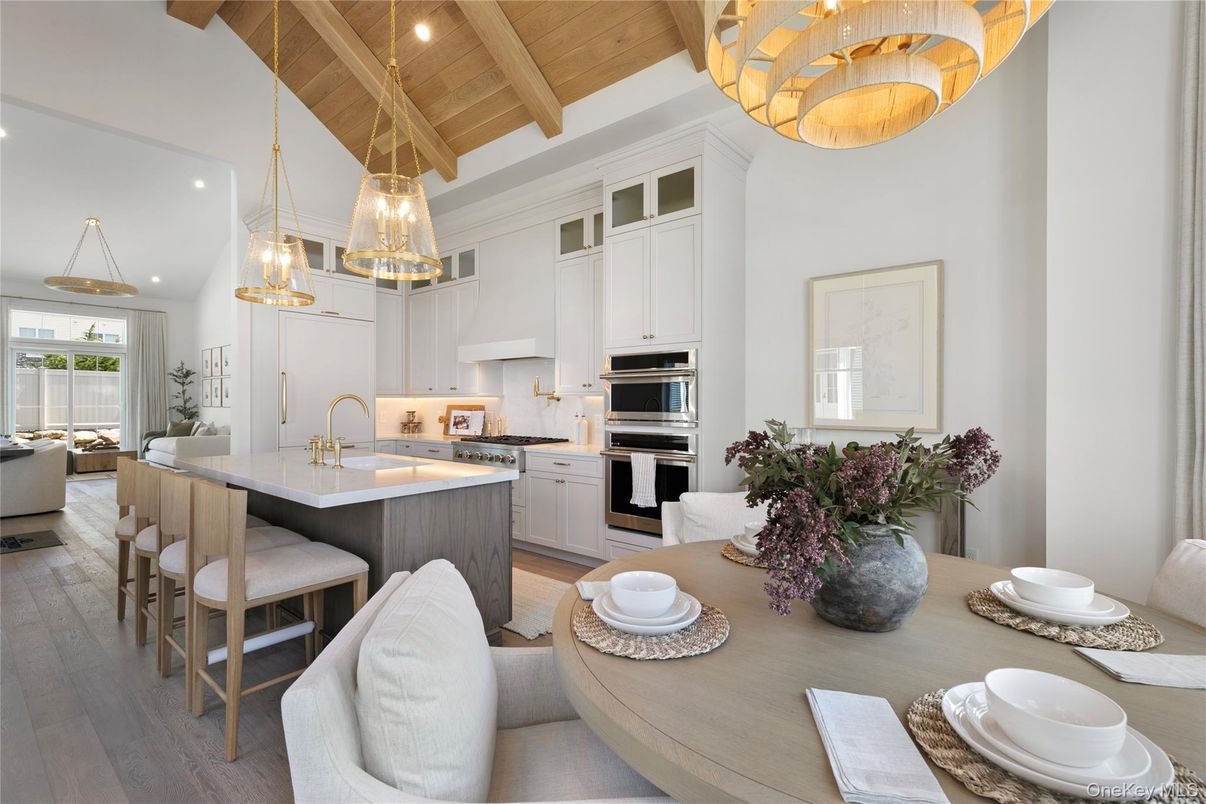 Dining room, Interior, Kitchen, Pendant Lights, Recessed Lighting, Stainless Steel Appliances, Wooden Beams, Wooden Ceilings, Wood Texture Flooring