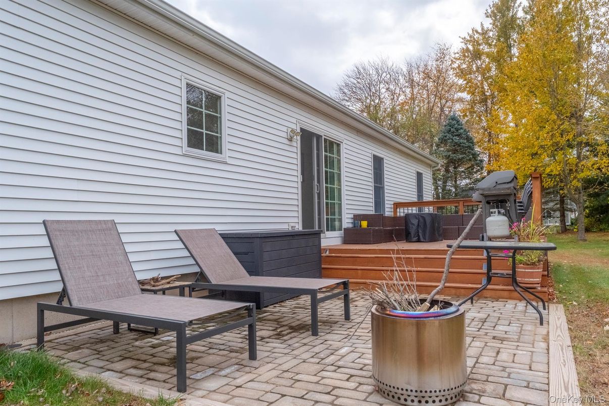 Exterior, Playground