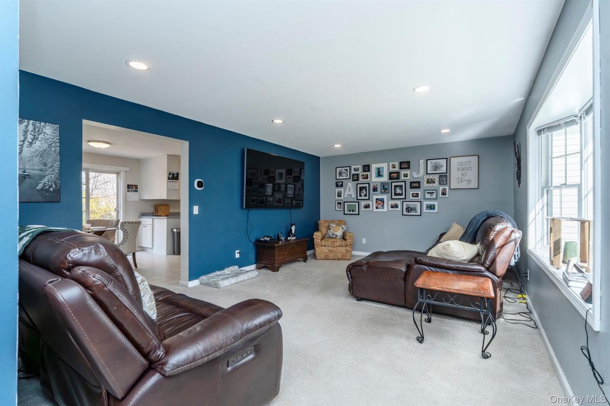 Interior, Living room, Recessed Lighting