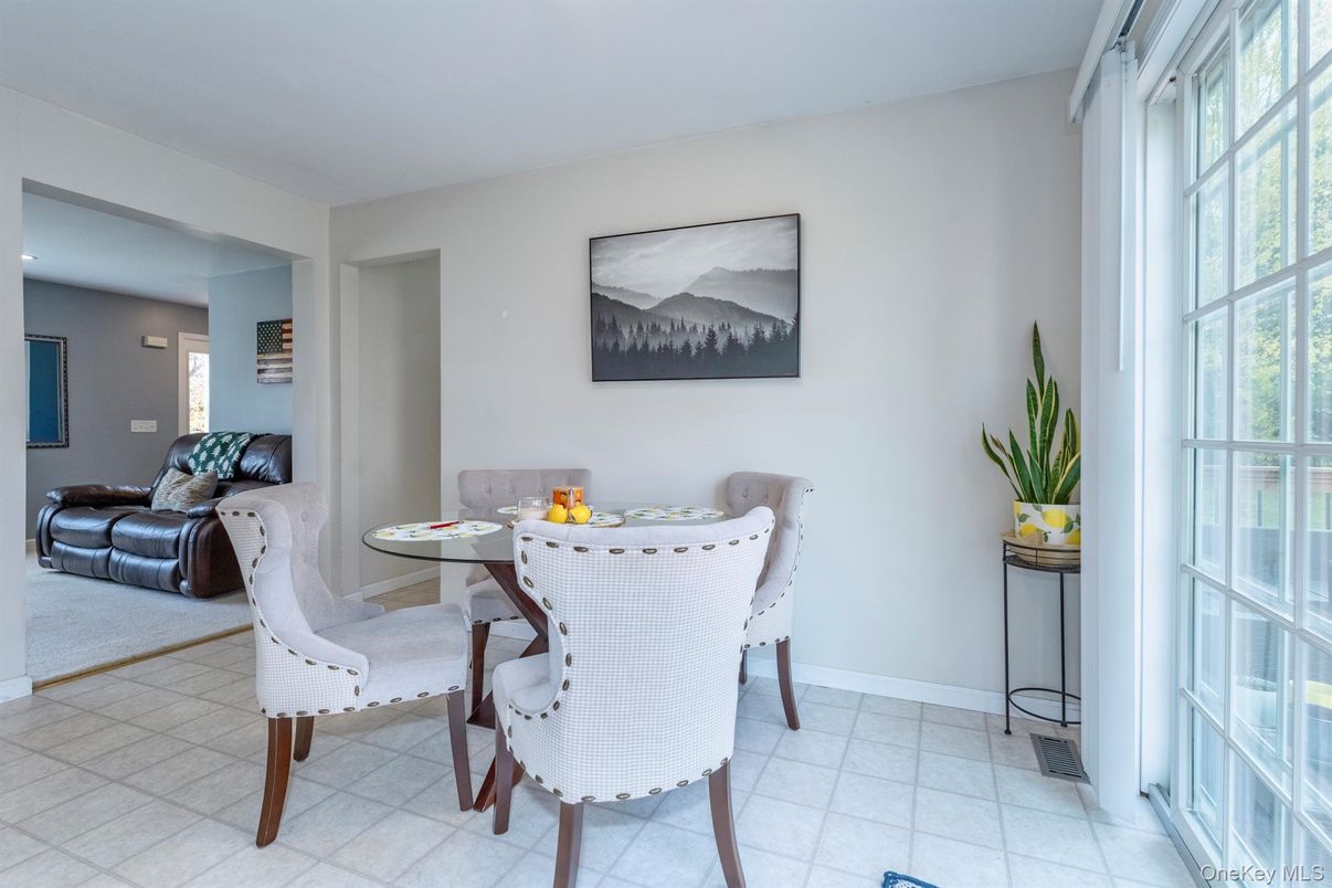 Dining room, Interior