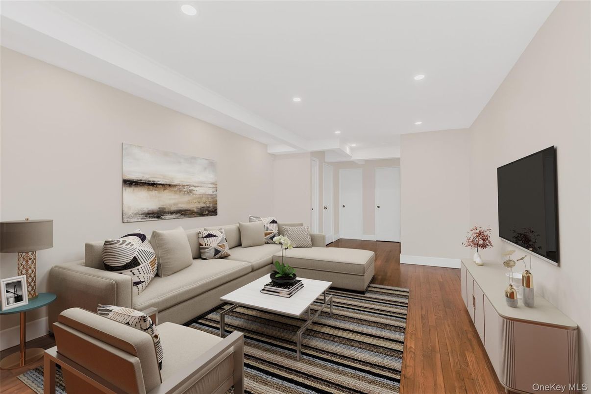 Interior, Living room, Recessed Lighting, Wood Texture Flooring