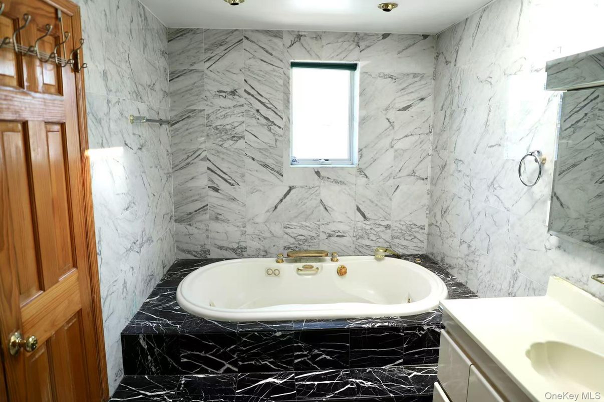 Bathroom, Interior, Marble, Marble Walls