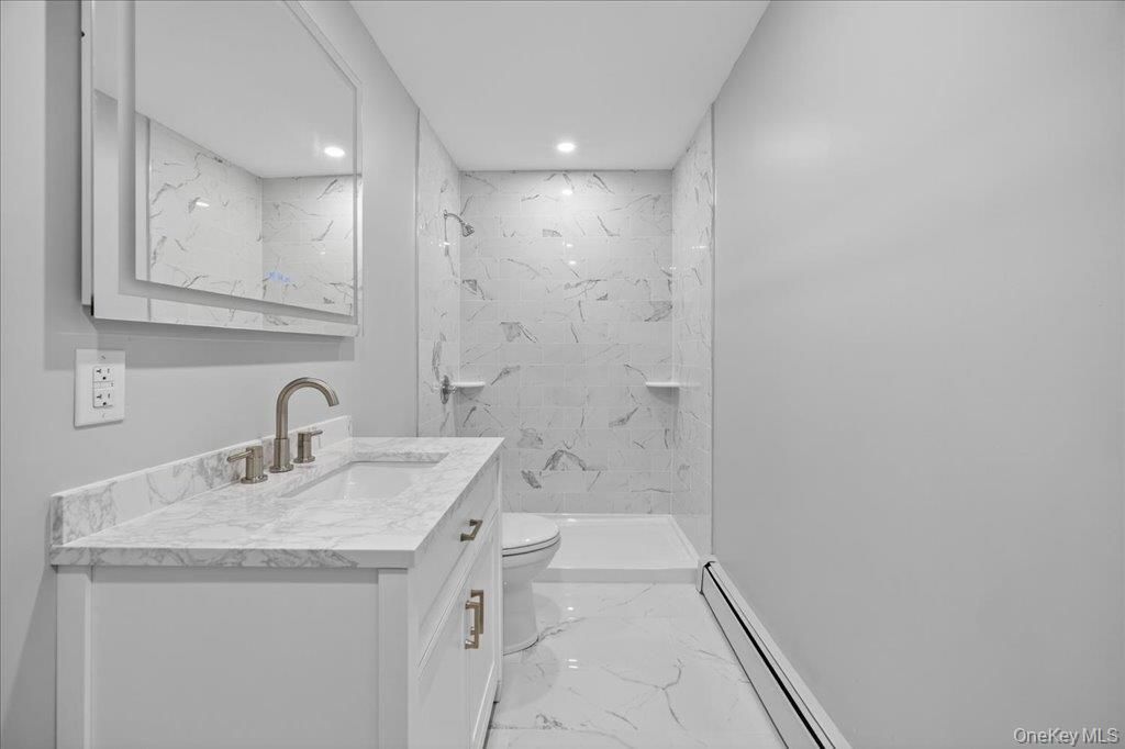 Bathroom, Interior, Marble, Marble Walls, Recessed Lighting