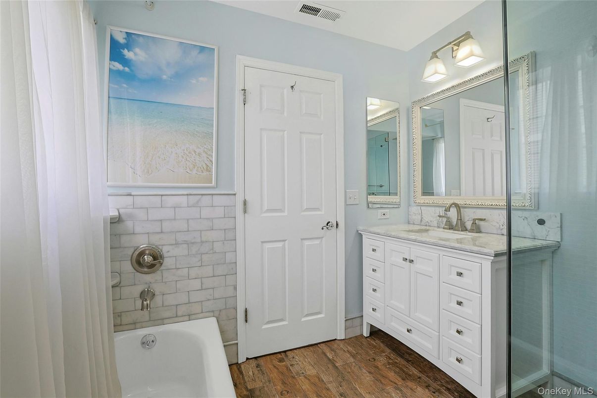Bathroom, Dual Sink Vanities, Interior, Wood Texture Flooring