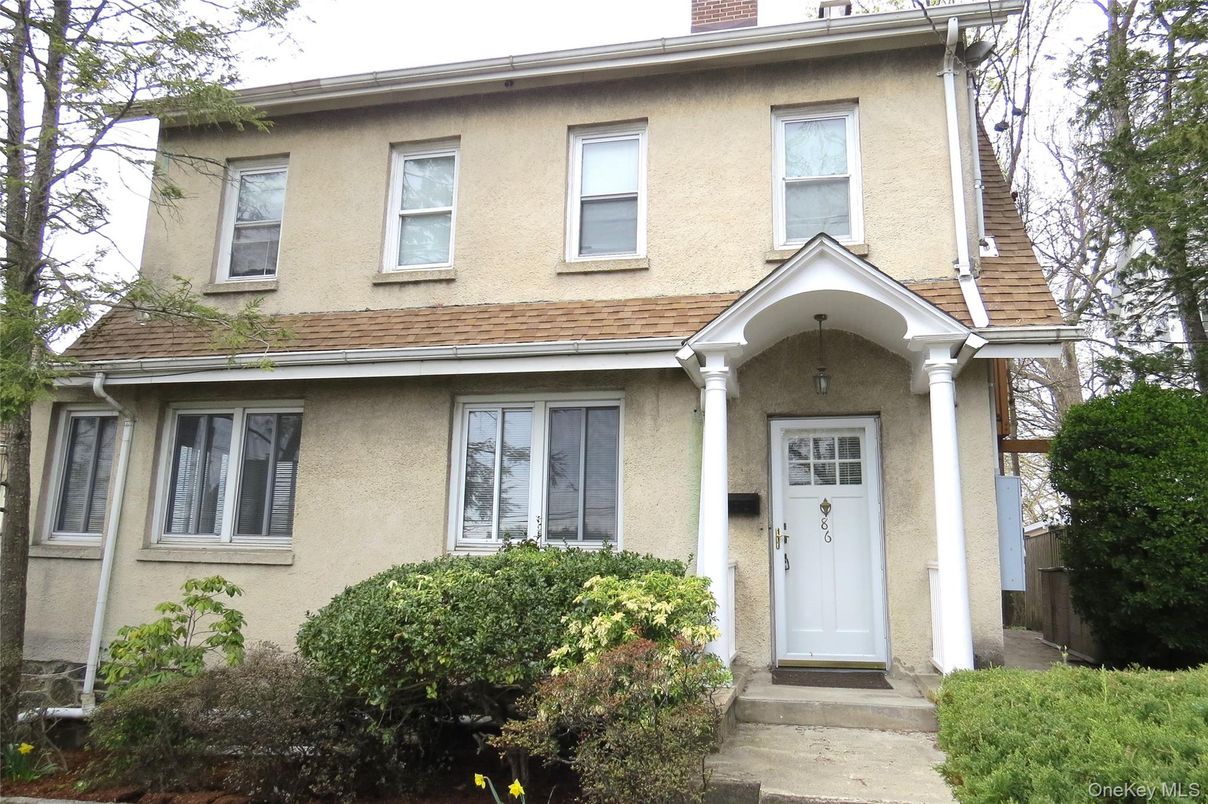 Exterior, Facade, Georgian