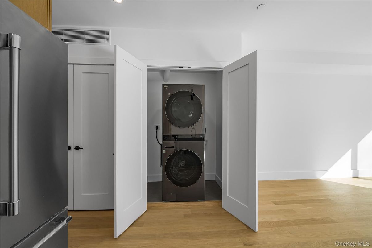 Interior, Recessed Lighting, Utility Closets, Washer, Wood Texture Flooring