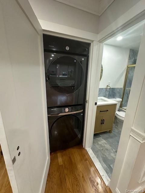 Bathroom, Interior, Recessed Lighting, Utility Closets, Washer, Wood Texture Flooring