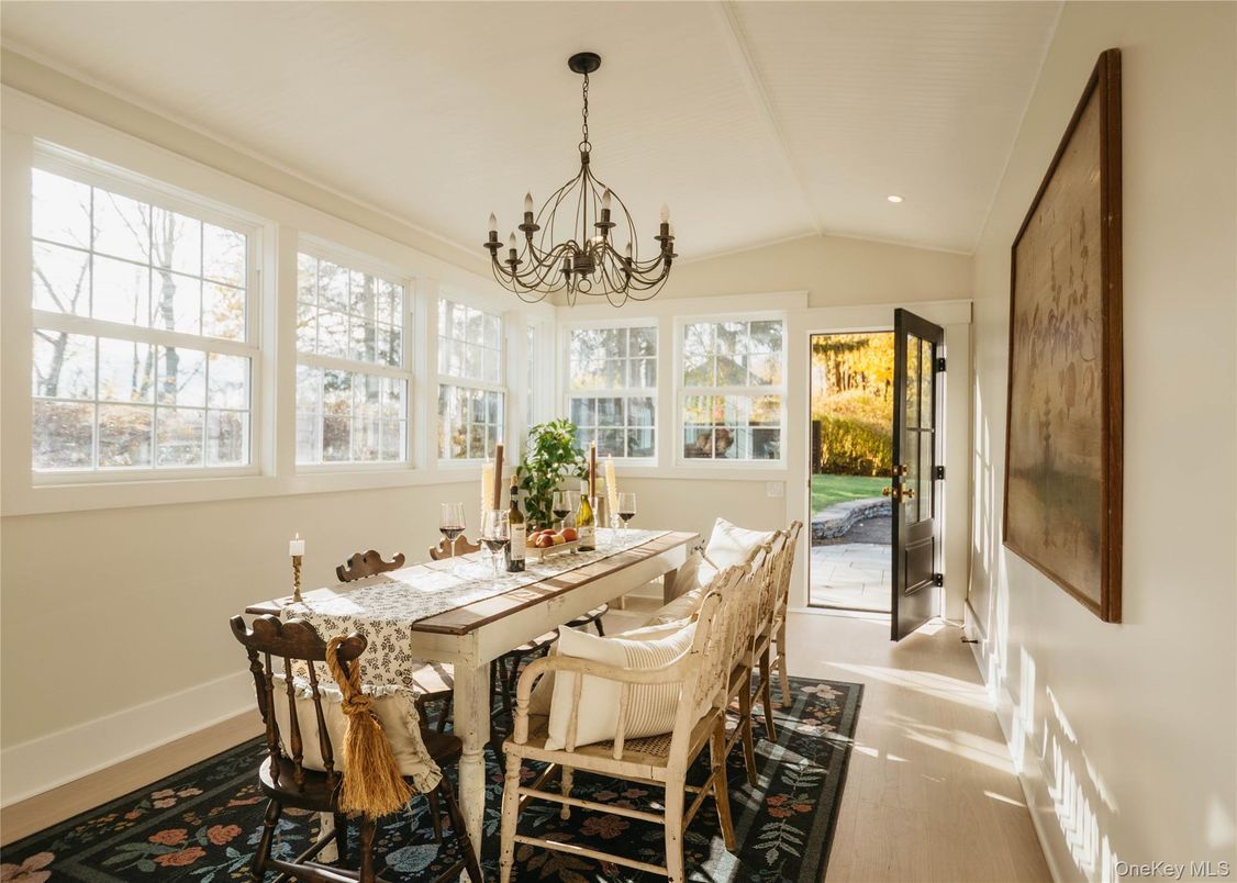 Chandelier, Dining room, Interior, Recessed Lighting