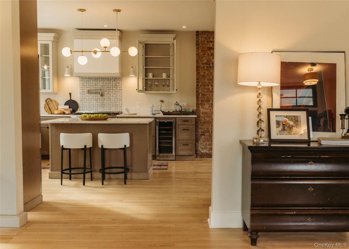 Interior, Kitchen, Pendant Lights, Recessed Lighting, Wood Texture Flooring
