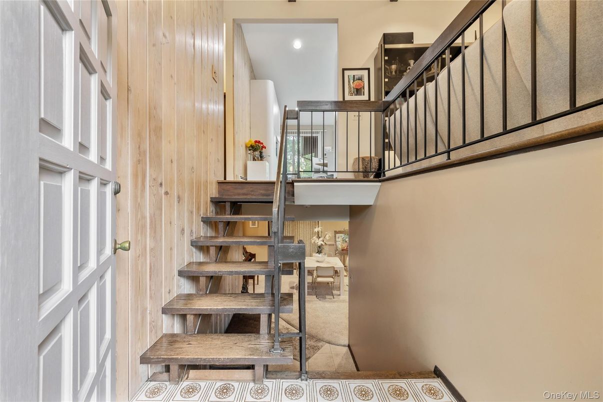 Interior, Recessed Lighting, Wooden Walls