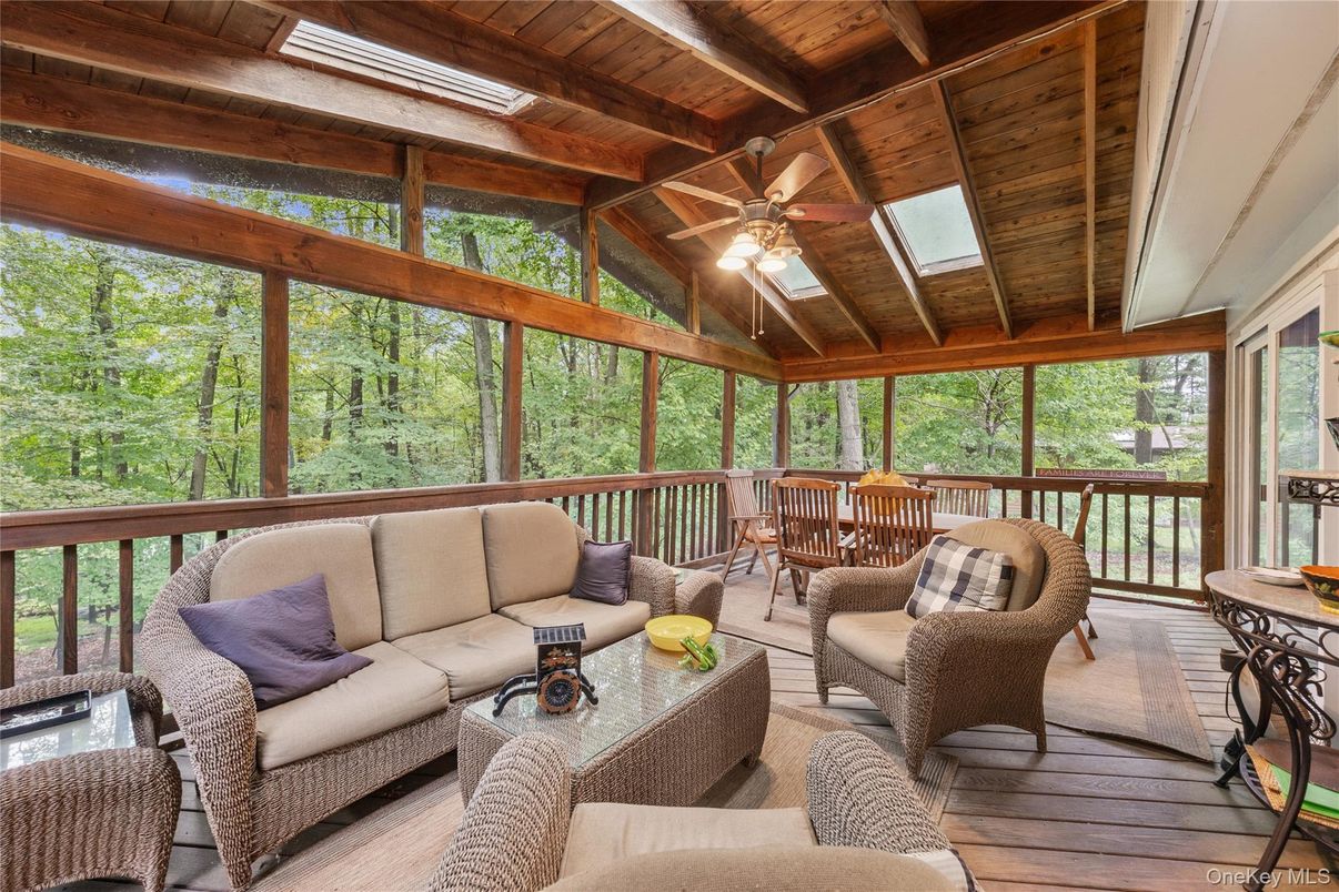 Interior, Living room, Sun Room, Wooden Beams, Wooden Ceilings, Wood Texture Flooring