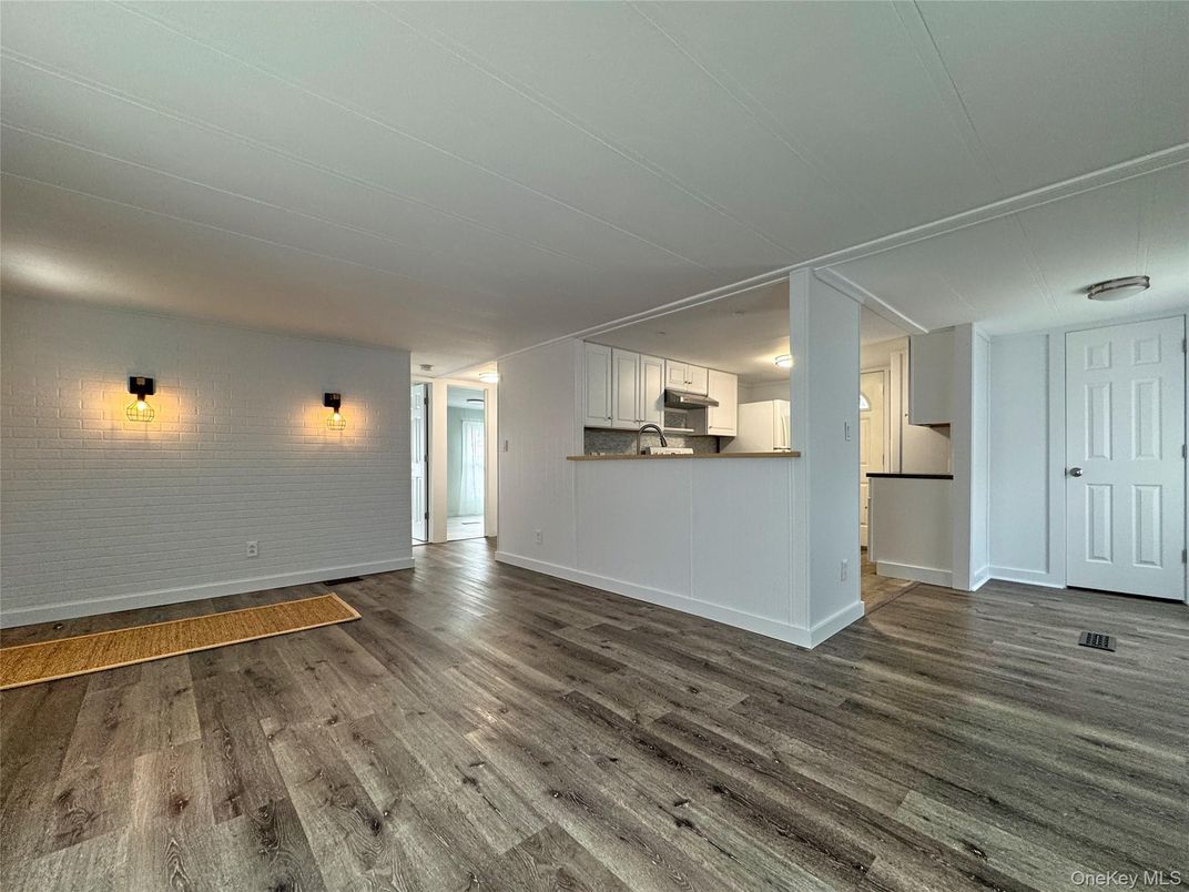 Empty room, Interior, Kitchen, Wood Texture Flooring