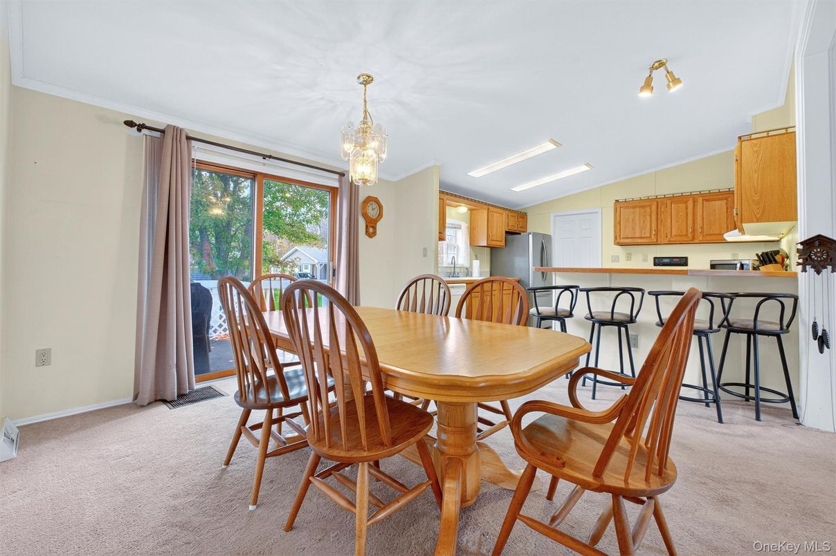 Chandelier, Dining room, Interior, Kitchen, Recessed Lighting