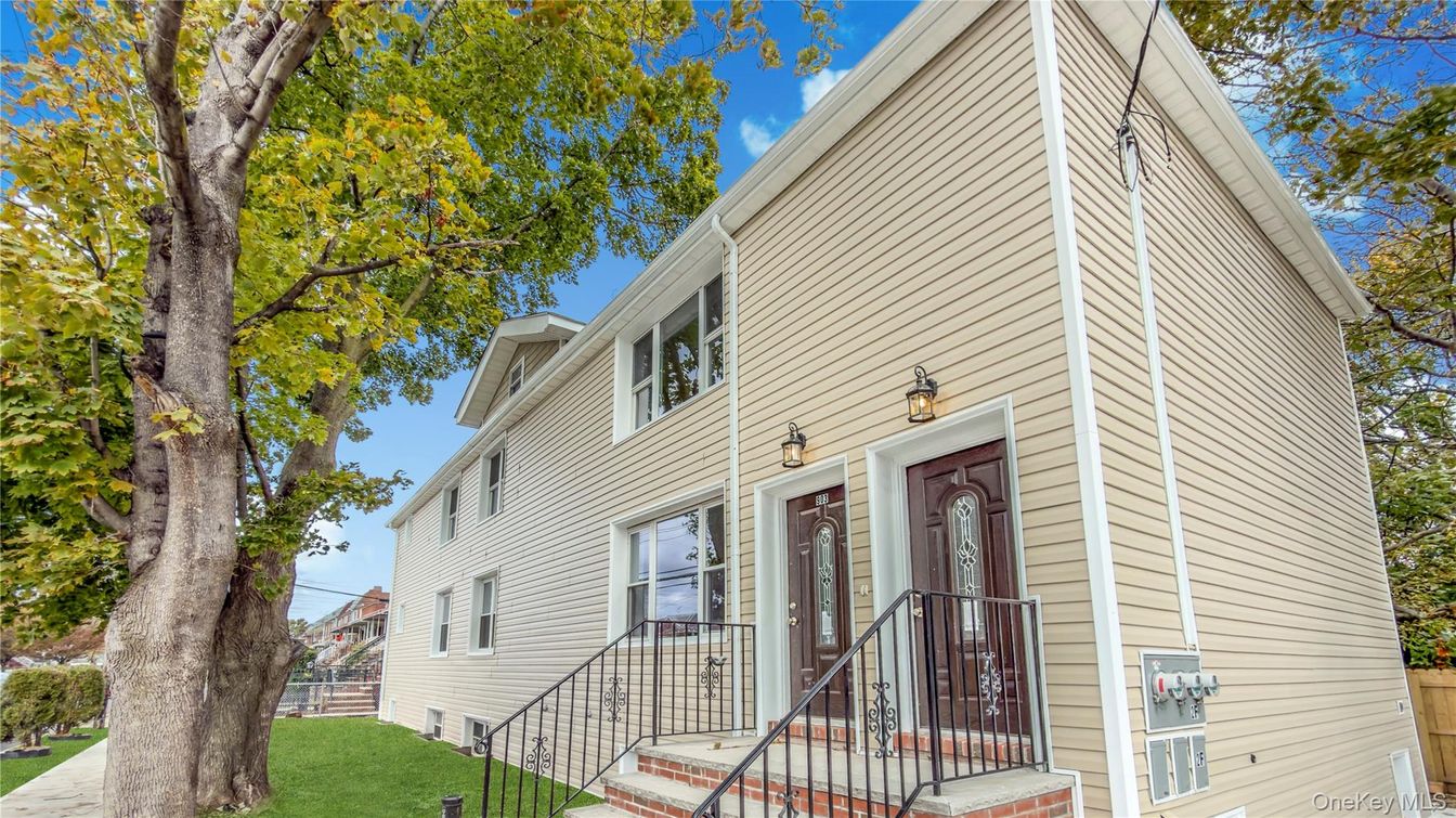 Exterior, Facade, None