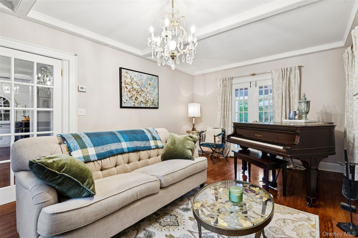 Chandelier, Interior, Living room, Piano, Wood Texture Flooring