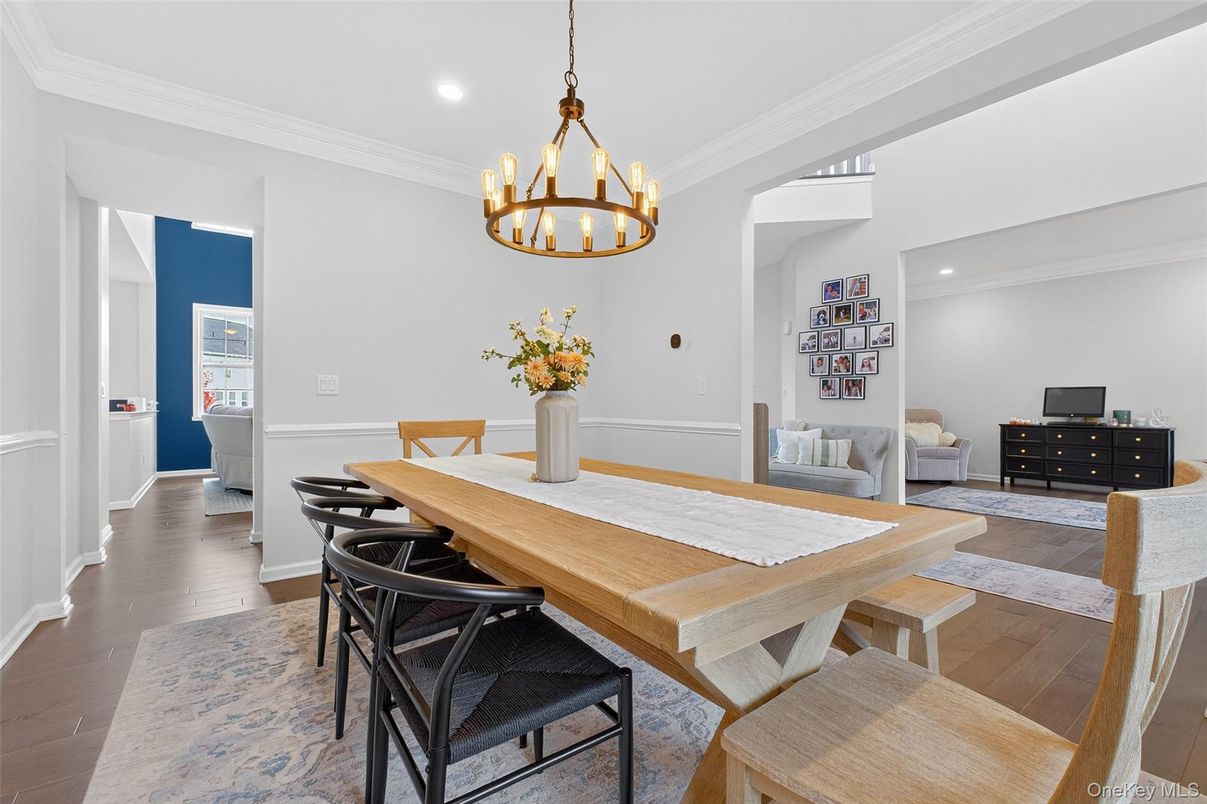 Chandelier, Dining room, Interior, Pendant Lights, Recessed Lighting, Wood Texture Flooring
