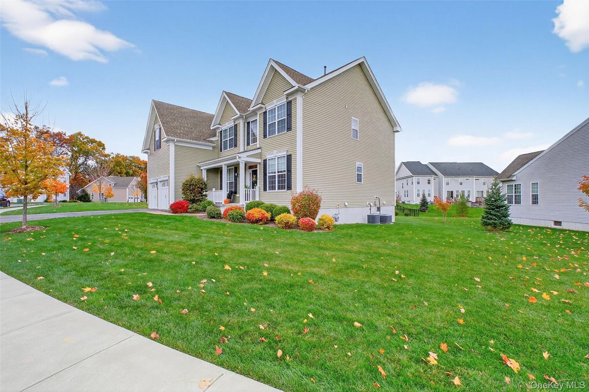Exterior, Facade, Farmhouse