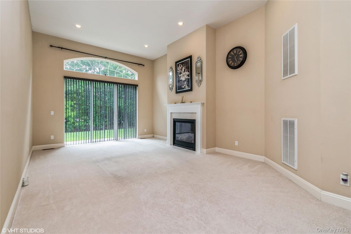 Empty room, Fireplace, Interior, Recessed Lighting