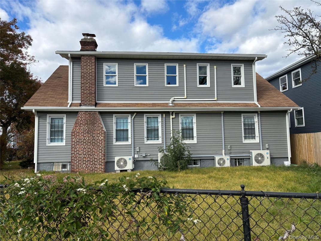 Exterior, Facade, Georgian