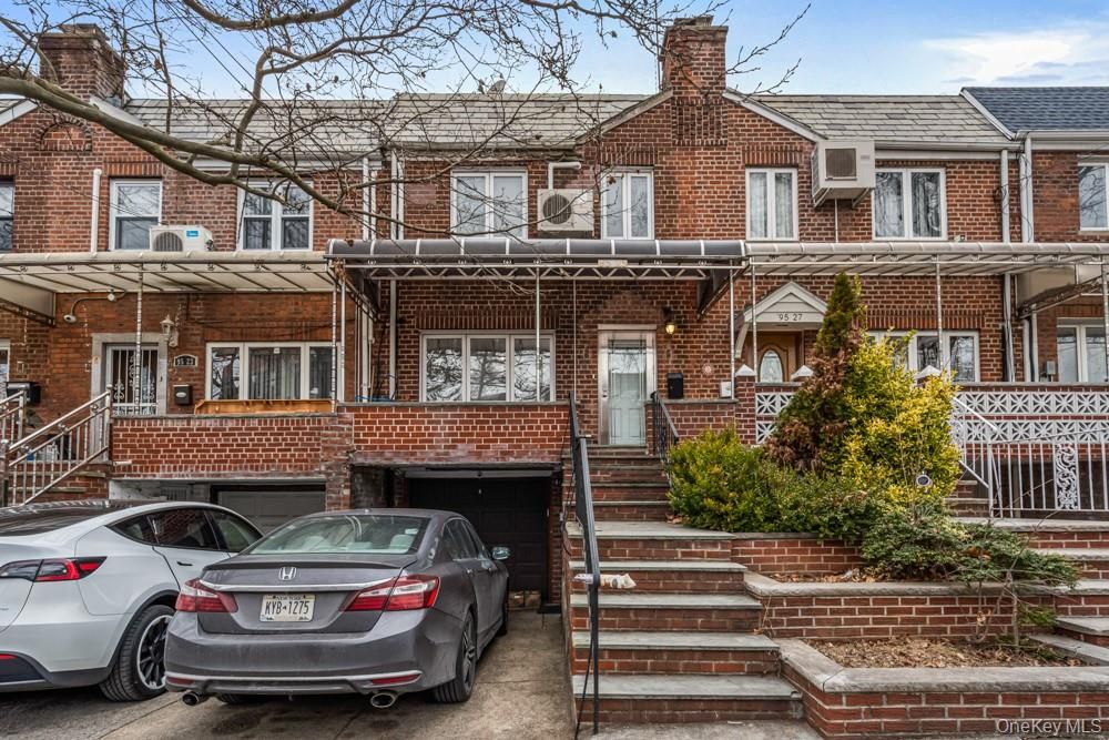 Attached, Exterior, Facade, Brick Facade, Rowhouse