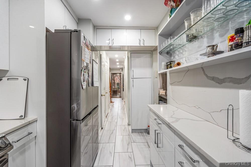 Interior, Marble, Recessed Lighting