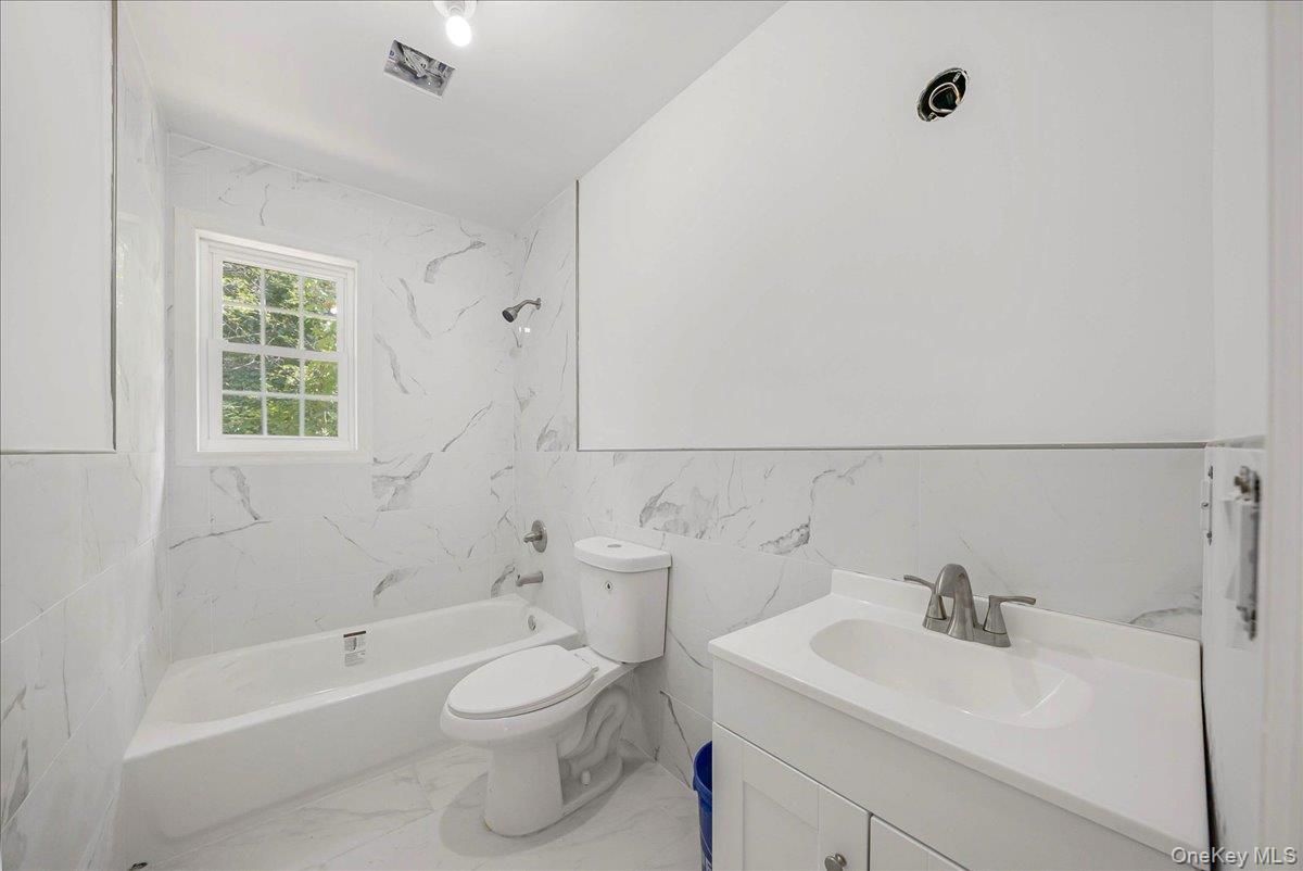 Bathroom, Interior, Marble, Marble Walls