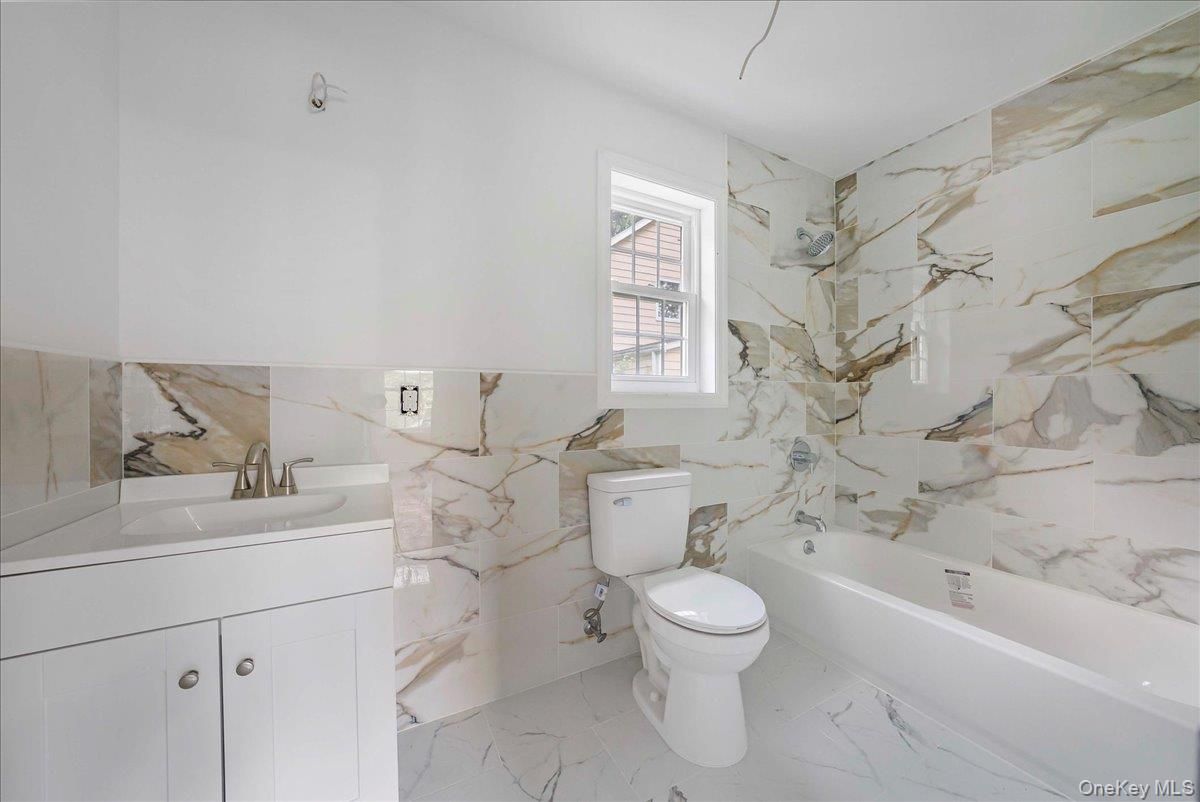 Bathroom, Interior, Marble, Marble Walls