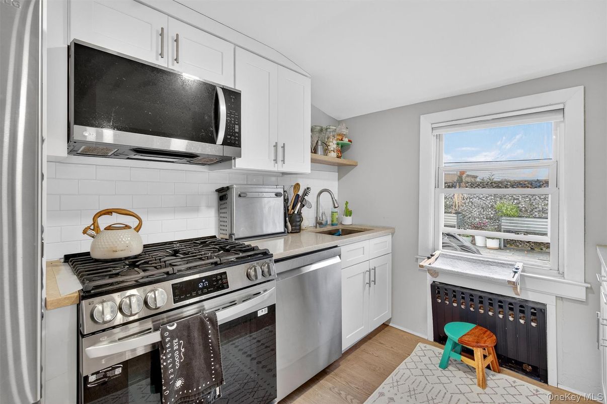 Interior, Kitchen, Stainless Steel Appliances, Wood Texture Flooring