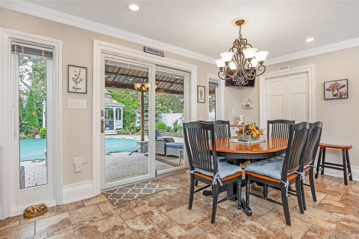 Chandelier, Dining room, Interior, Recessed Lighting
