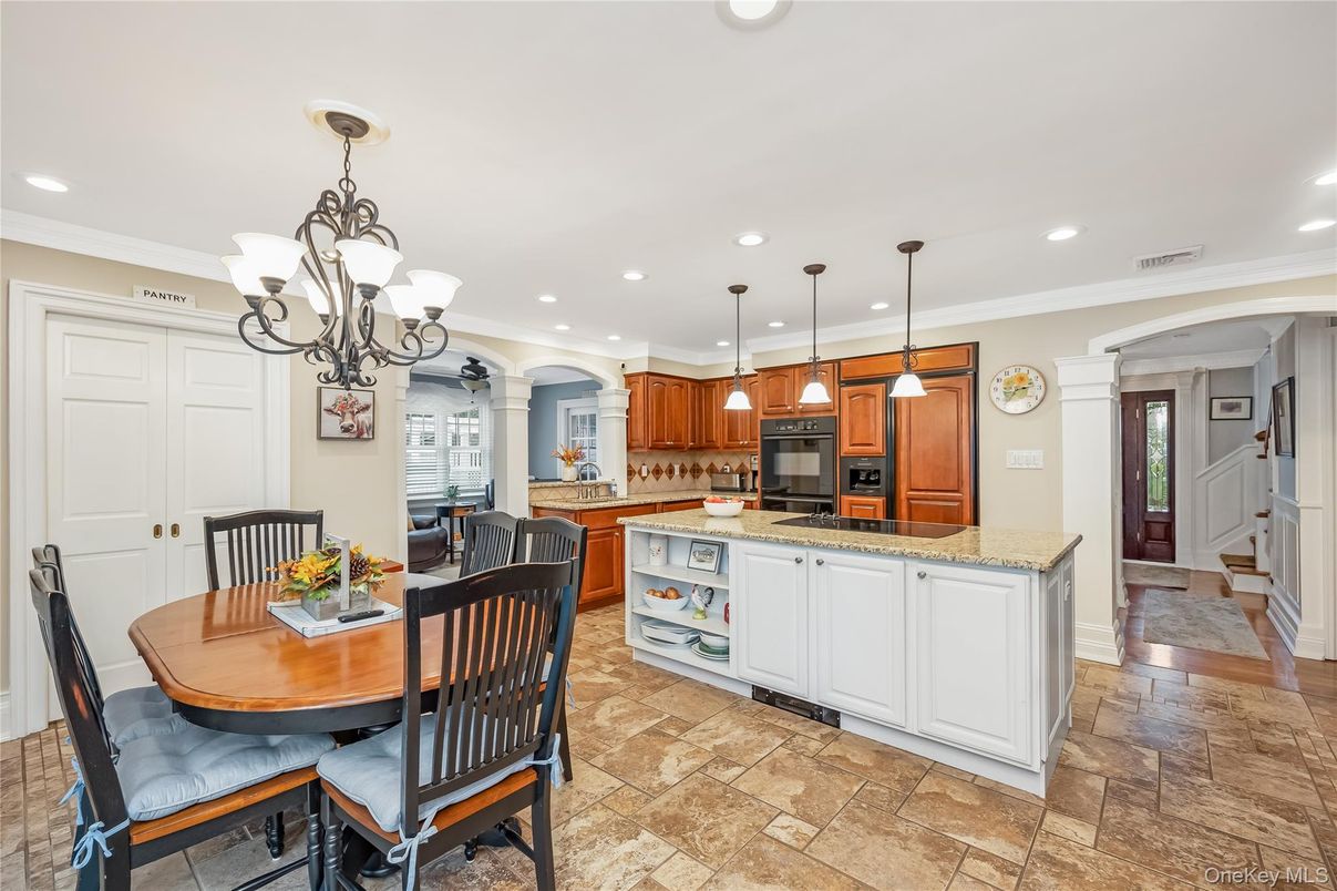 Chandelier, Dining room, Interior, Kitchen, Pendant Lights, Recessed Lighting