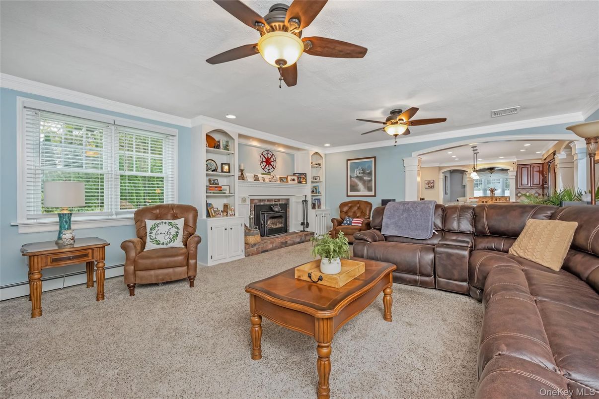 Fireplace, Interior, Living room, Pendant Lights, Recessed Lighting