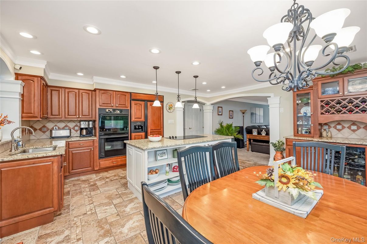 Chandelier, Dining room, Interior, Kitchen, Pendant Lights, Recessed Lighting