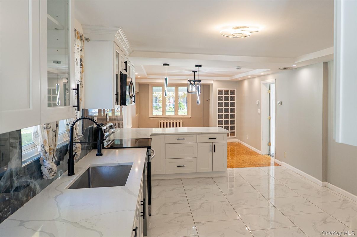 Interior, Kitchen, Marble, Pendant Lights, Recessed Lighting