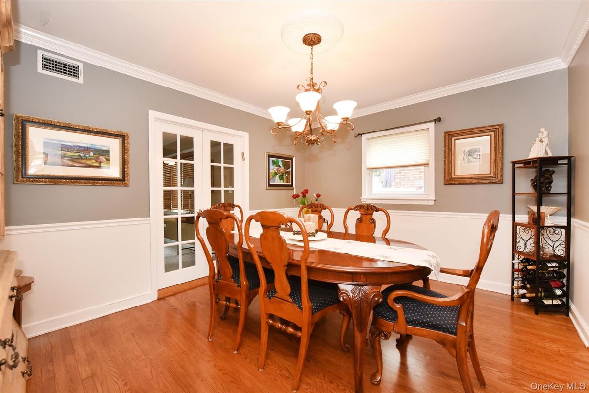 Chandelier, Dining room, Interior, Wood Texture Flooring